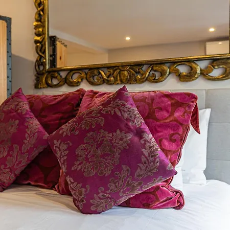 Core Bairro Alto Апартаменти *